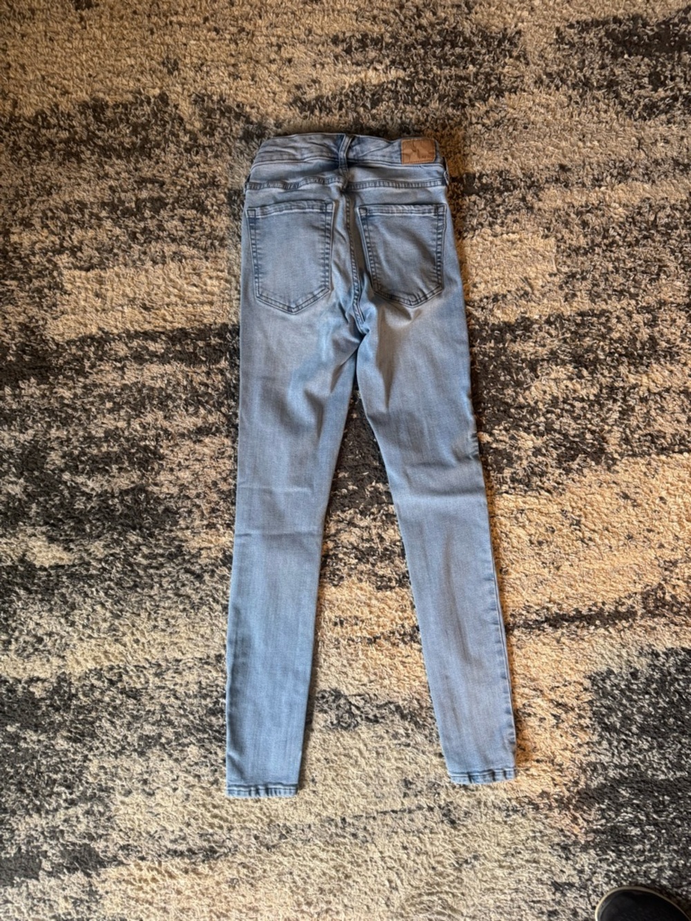 Bundle-Women Skinny Jeans — 2 Light Blue & 1 Black Pair - Picture 6 of 8